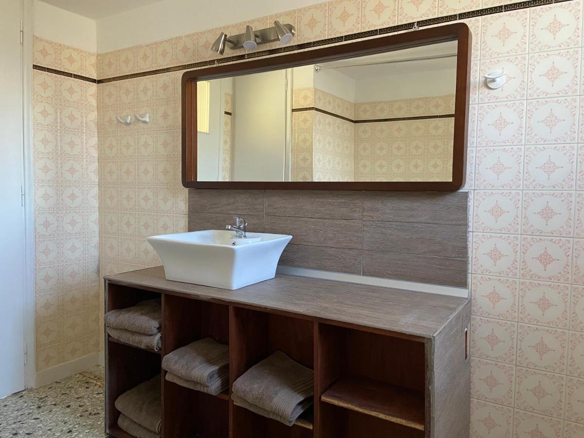 Athens Riviera: 2 Bed / 3' Walk From The Beach Agia Marina  Екстериор снимка