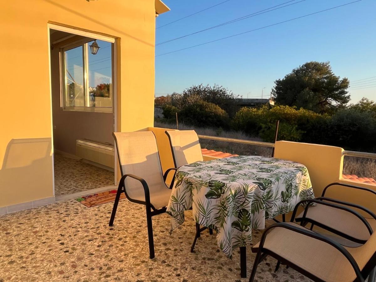 Athens Riviera: 2 Bed / 3' Walk From The Beach Agia Marina  Екстериор снимка